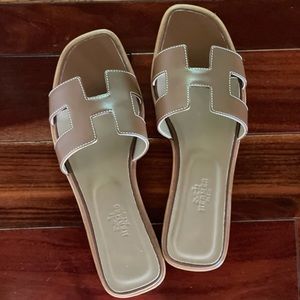 Hermes sandals